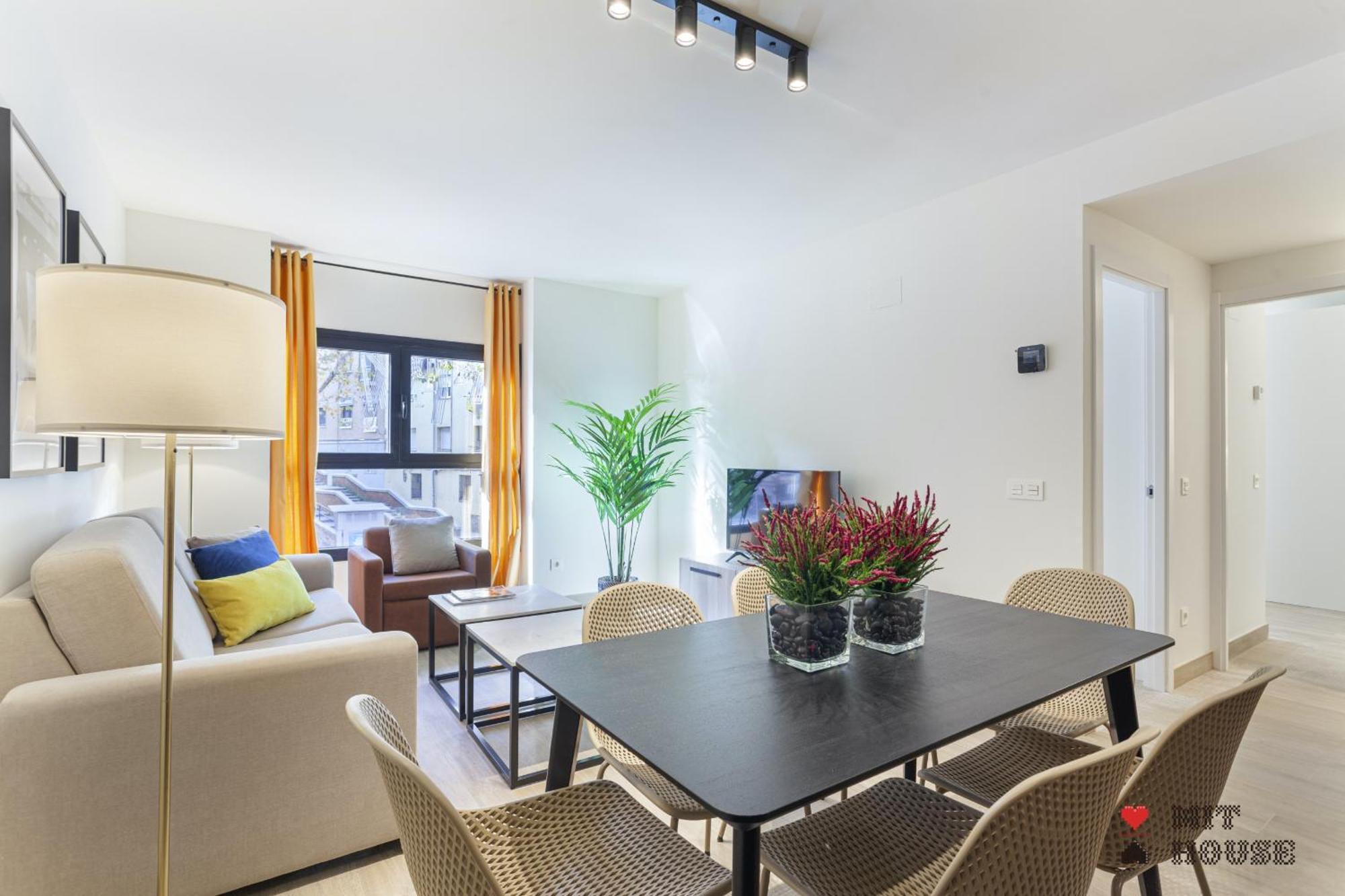 Apartment Antonio Lopez En Madrid