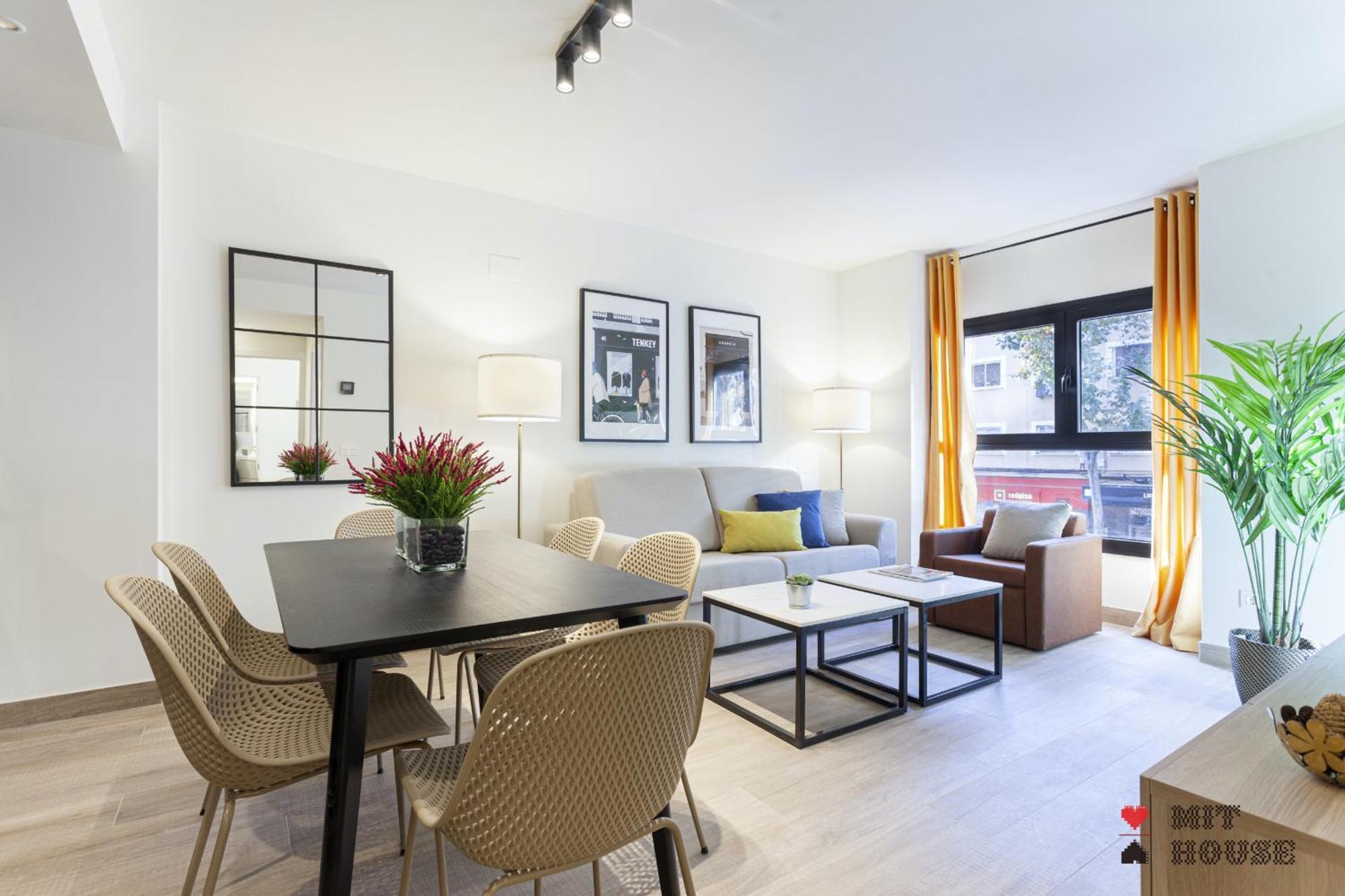 Antonio Lopez En Apartment