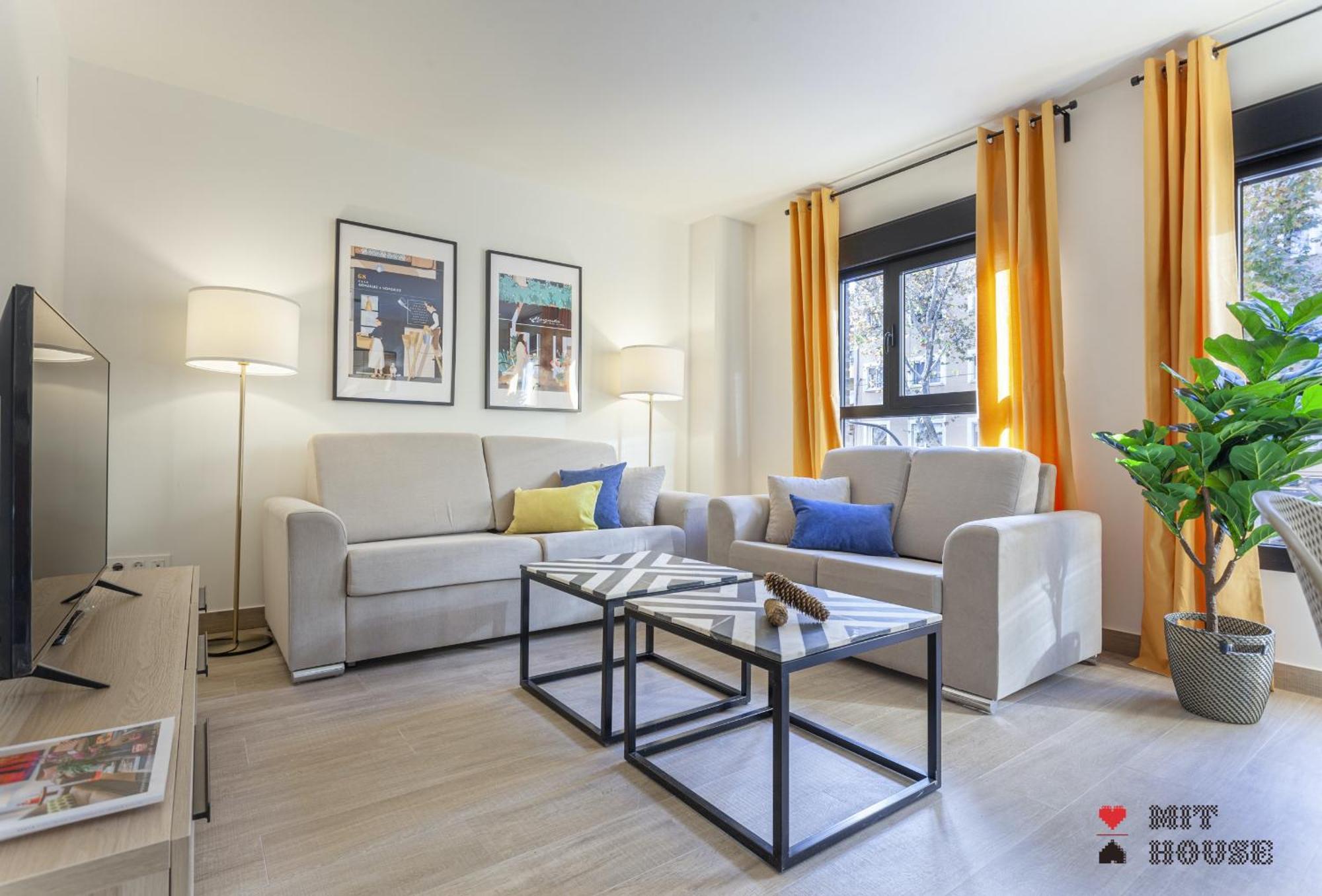 Antonio Lopez En Apartment Madrid